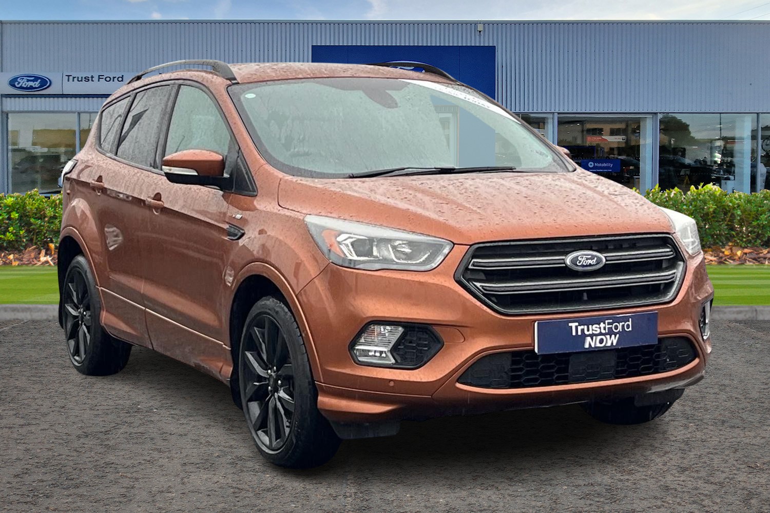Ford KUGA Photo 0