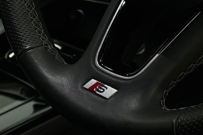 AUDI A4 Avant Photo 21