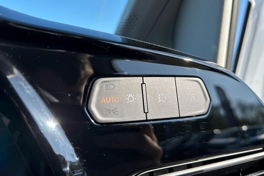 Used FORD TRANSIT CONNECT BG75DPZ 33