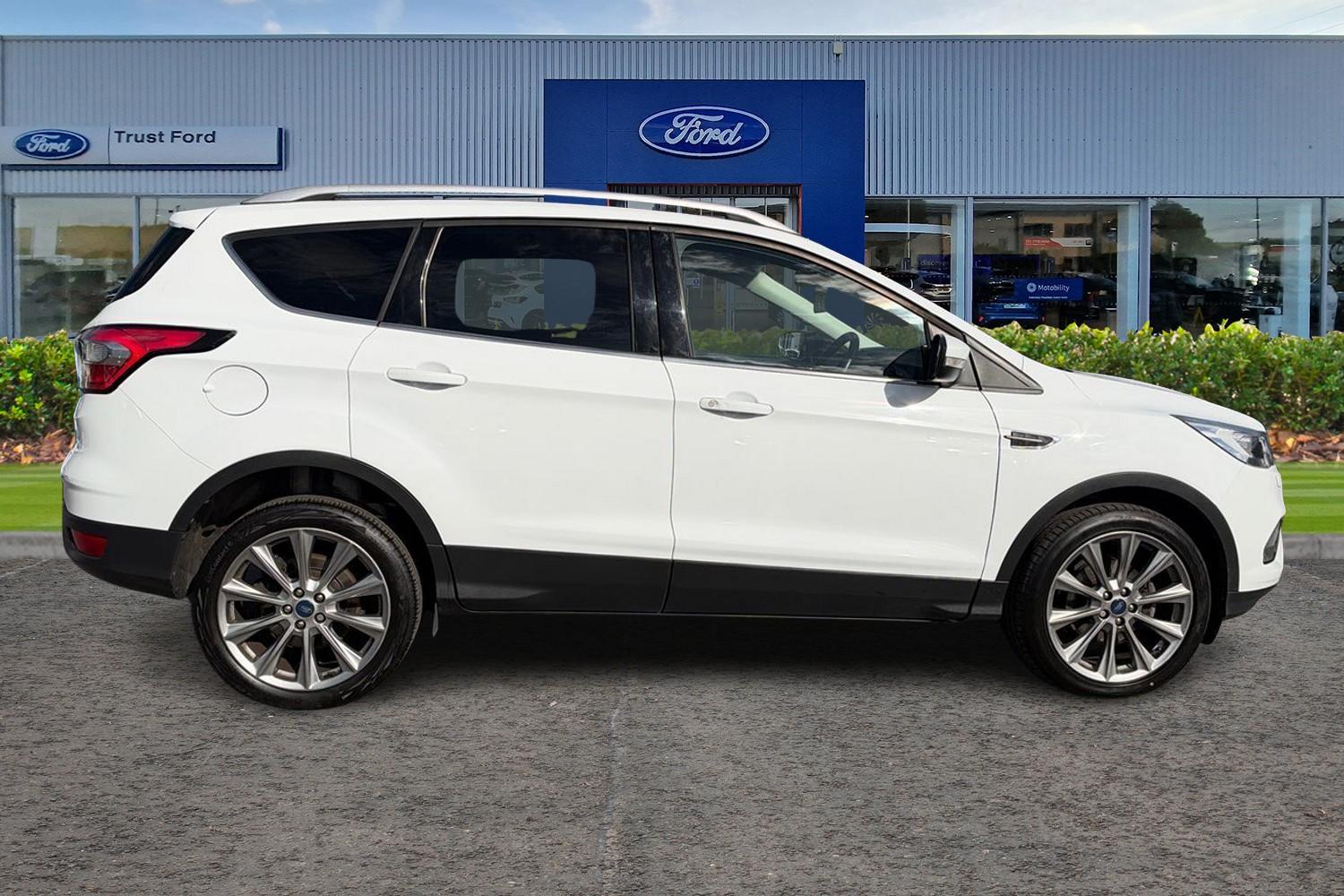 Ford KUGA Photo 2