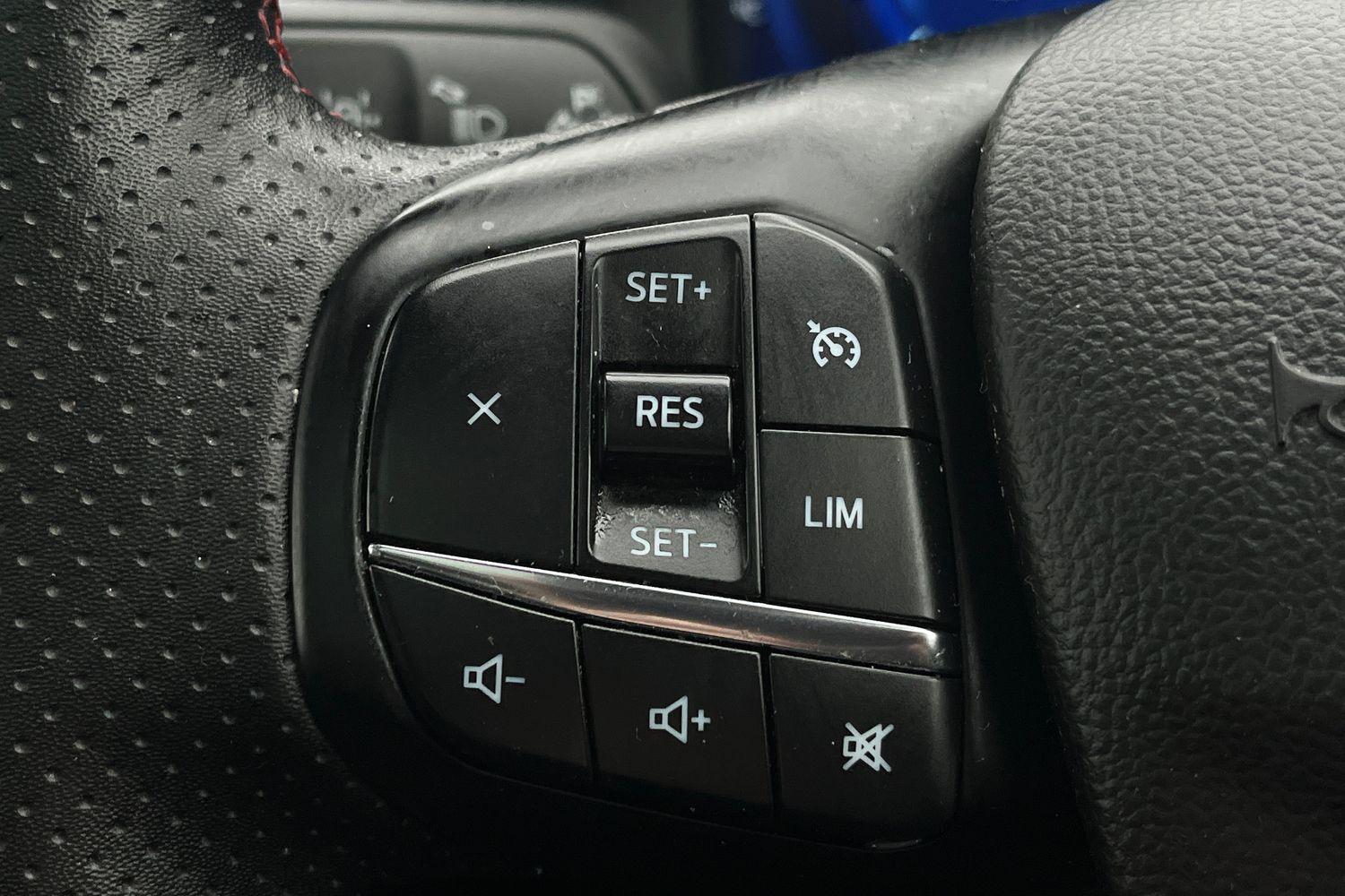 Ford KUGA Photo 23
