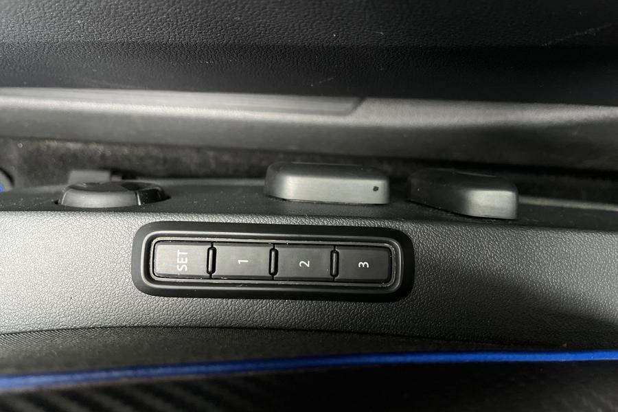 Volkswagen Golf Photo autoimg-a6a9367a4c28e01b334e7af1fc4f05dacd71ef12.jpg