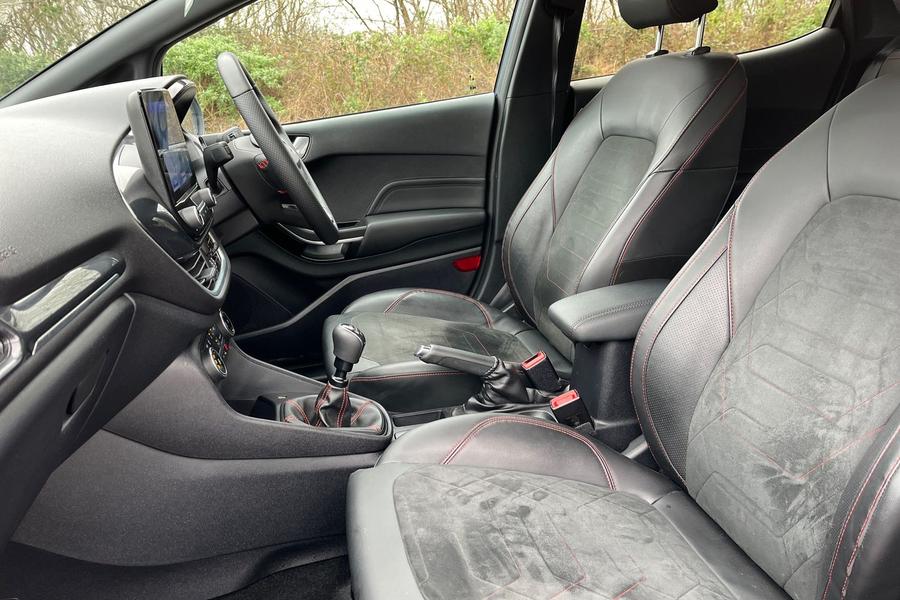 Ford FIESTA Photo autoimg-a6ab9462efa42128c8b89cc42138a8fdf28c6b68.jpg