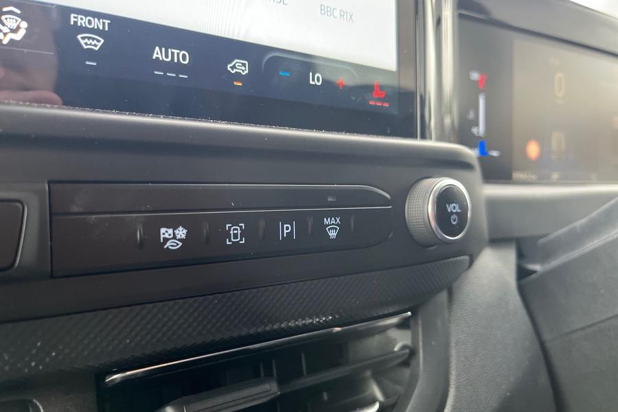 Ford TRANSIT CUSTOM Photo autoimg-a6ae25fa7b1d71a647c593f71632ece610761c35.jpg