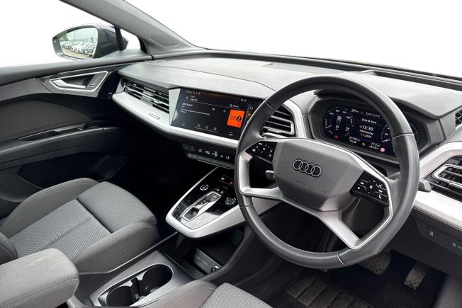 AUDI Q4 E-Tron Photo 6