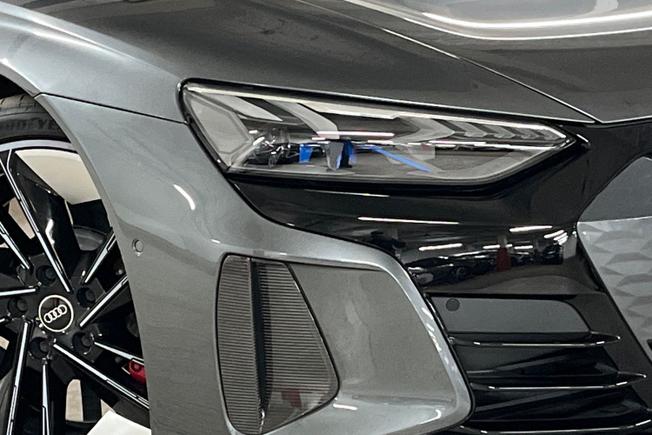 AUDI Rs E-Tron Gt Photo 19