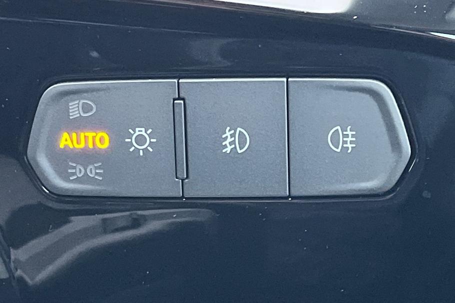 Used Ford TRANSIT CONNECT 31