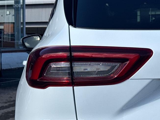 FORD Kuga Photo 35