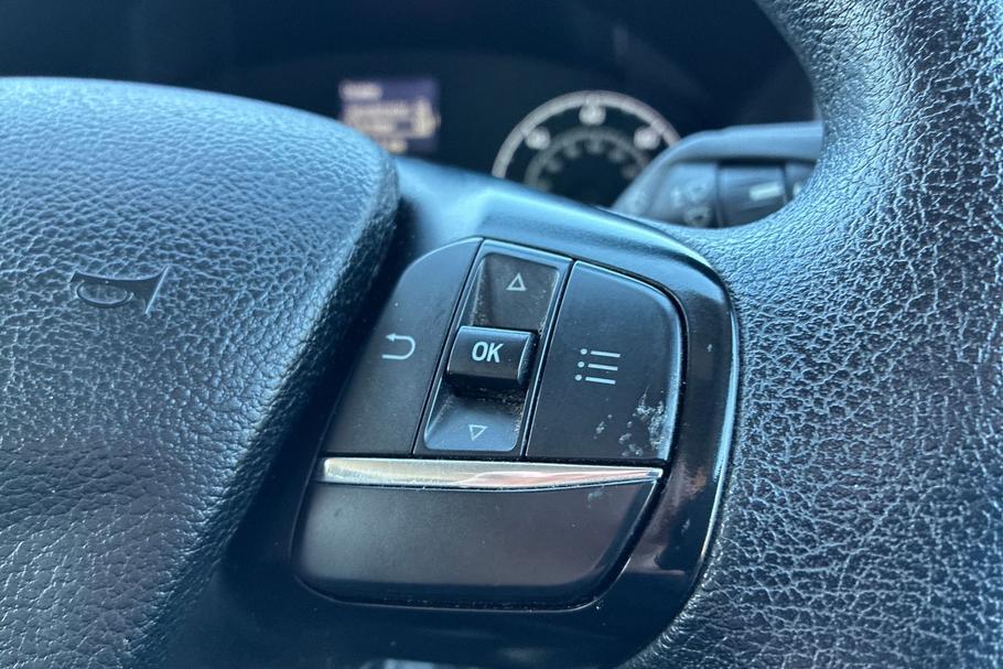 Used FORD TRANSIT CUSTOM YT19CRE 25