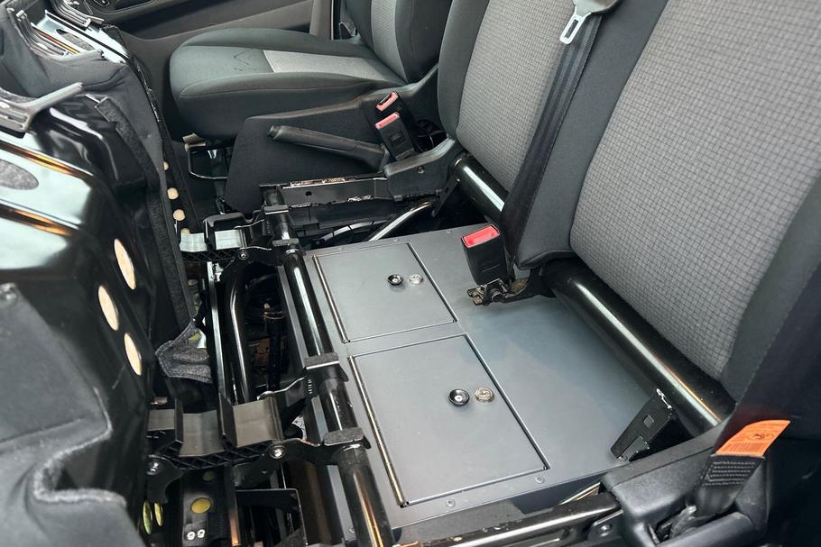 Used Ford TRANSIT CUSTOM YT19CSR 30