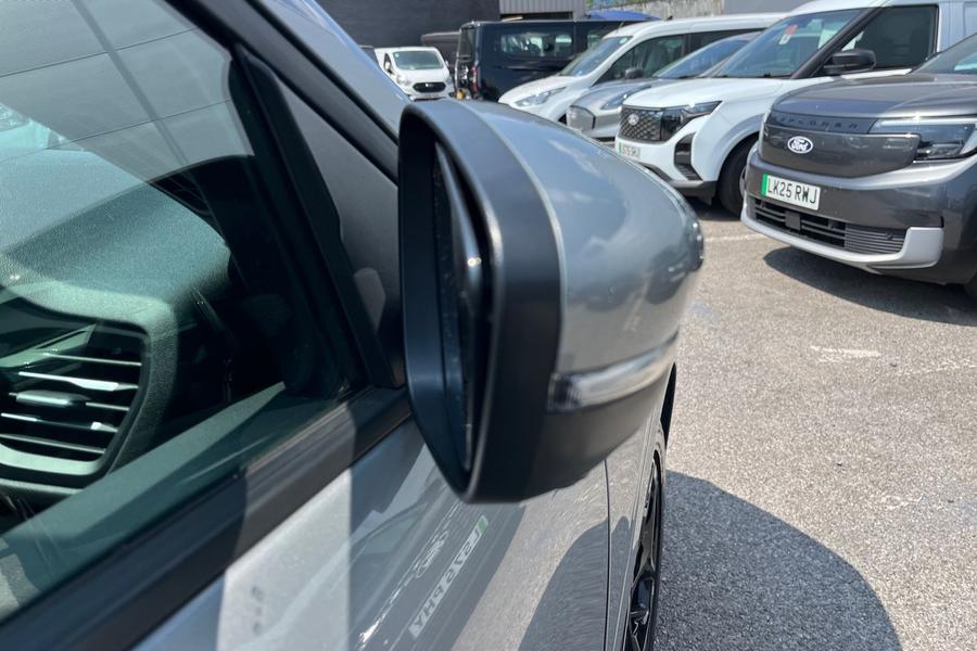 Ford Kuga Photo autoimg-a6bdb74e6a18a504bea407421df26199a4e4fb54.jpg