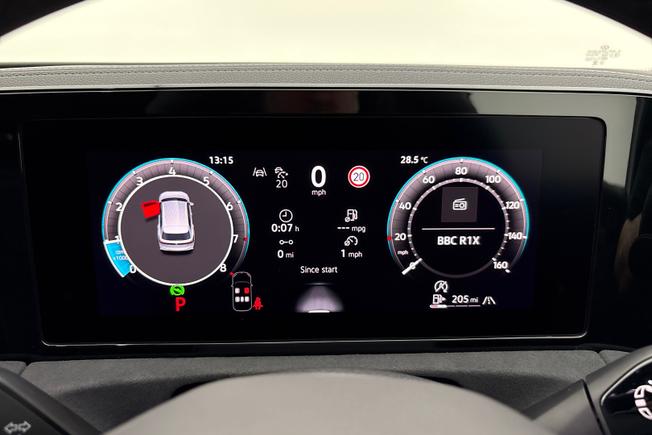 VOLKSWAGEN  Tiguan  Photo 15