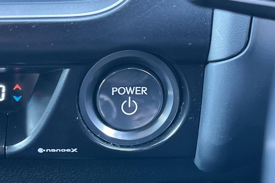 Lexus UX Photo autoimg-a6c0691d06124c97f7fc7a8fefc9ced6a377583c.jpg