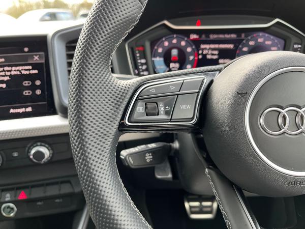 Audi A1 Photo autoimg-a6c0c157702ec2bb4d7922ae7a51b4f9e18b2fb6.jpg