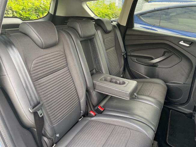 FORD Kuga Photo 26