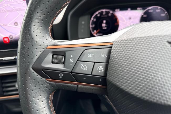 CUPRA Leon Photo 16