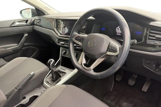 Volkswagen Polo Photo autoimg-a6c61a73b072bc3b3dd6bd91568ec149d20bb2be.jpg