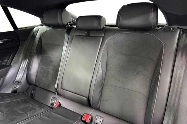 VOLKSWAGEN Arteon Photo 9