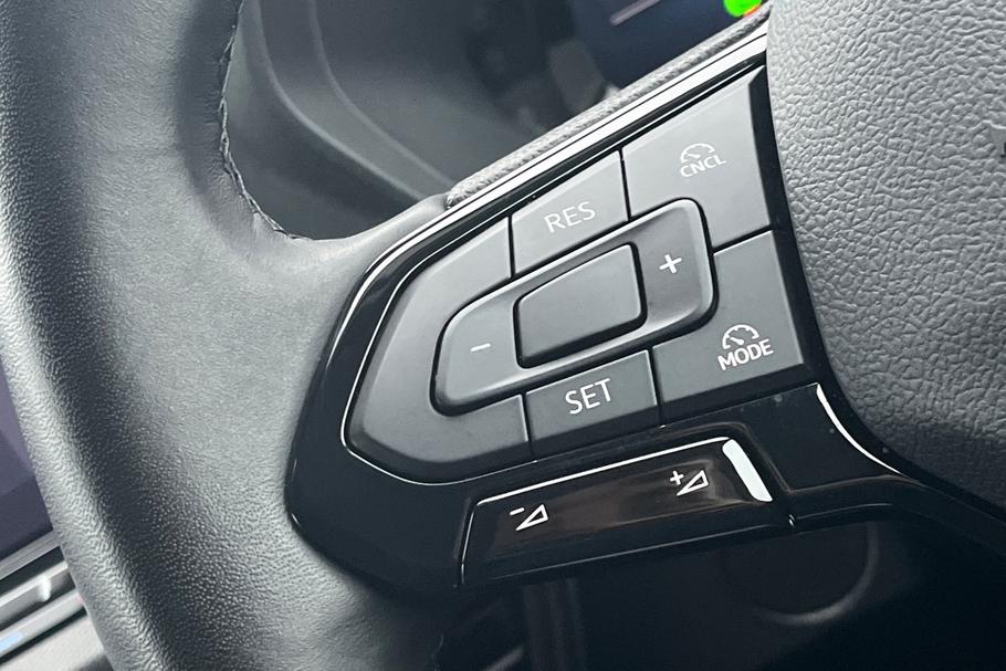 Used FORD TRANSIT CONNECT WT25NDF 18