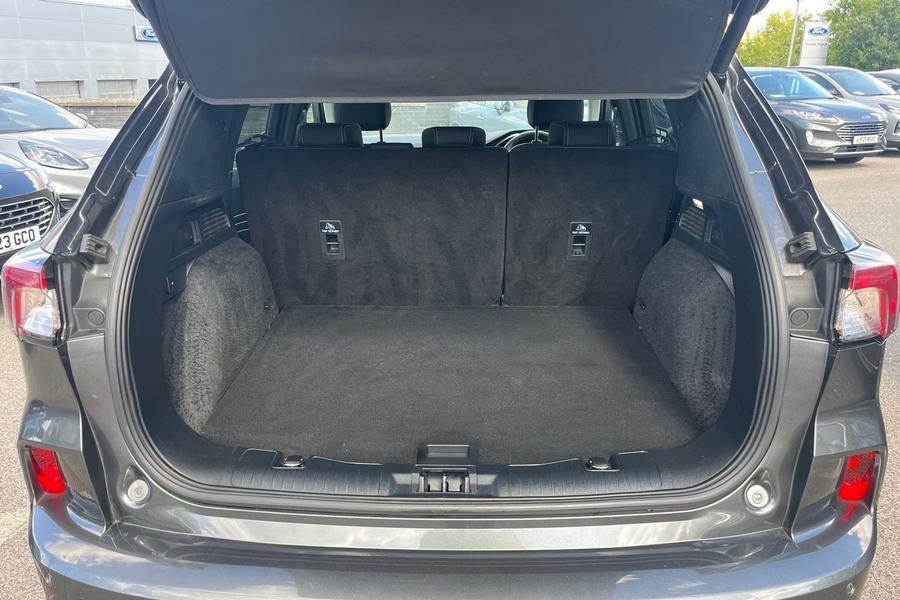 Ford KUGA Photo autoimg-a6d7826aee56fb110afd6cad3b84b0f0a6e44a8b.jpg