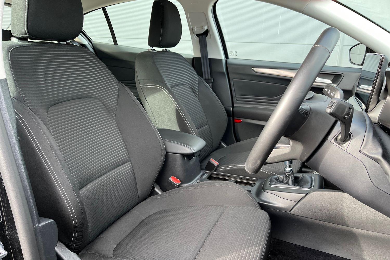 Ford FOCUS Photo 16