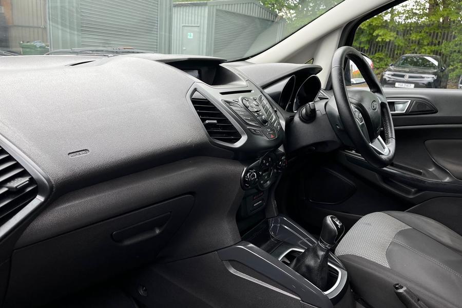Ford ECOSPORT Photo autoimg-a6da412202c64dffa05cef4d942b5f5eb6f4c470.jpg