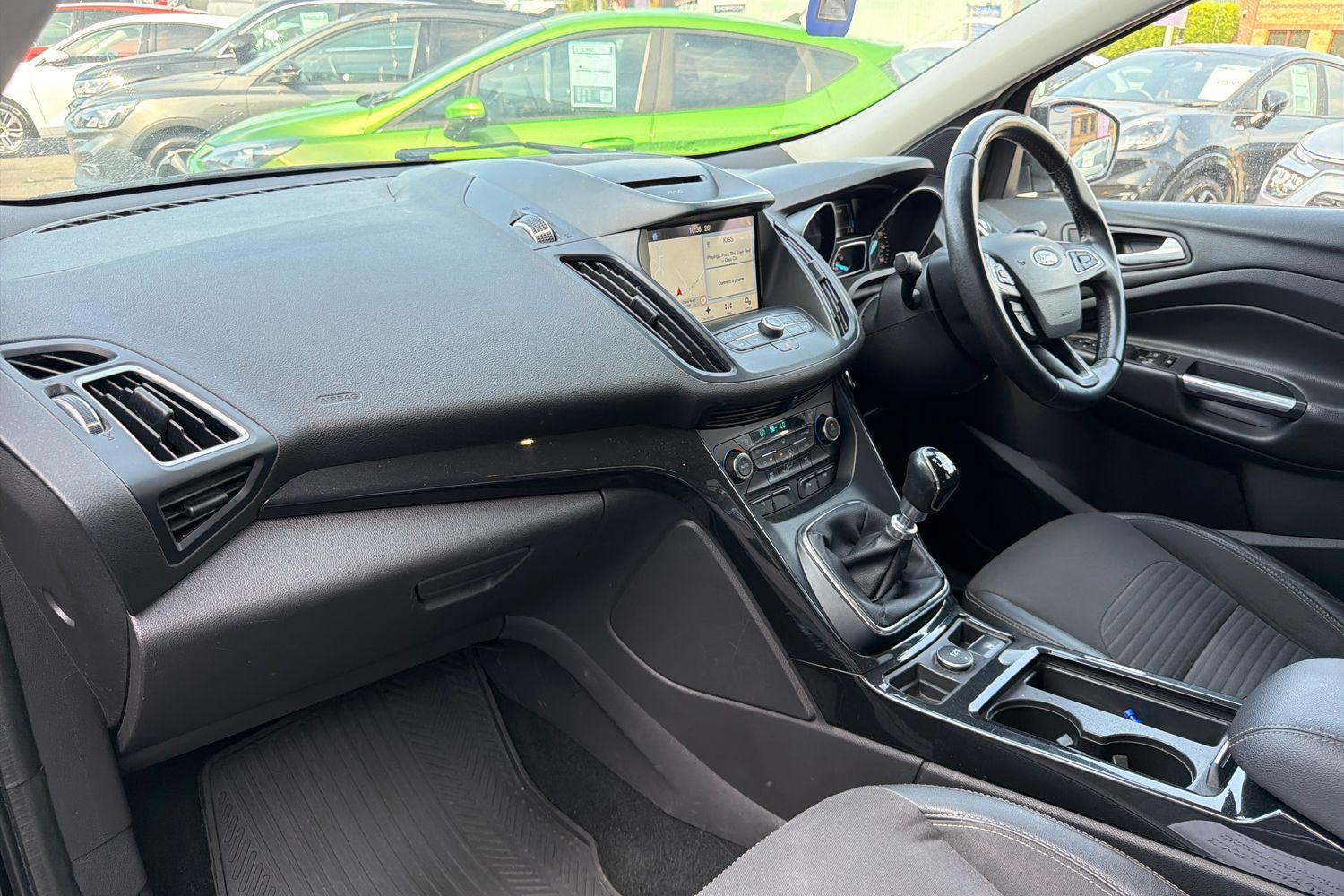 Ford KUGA Photo 17
