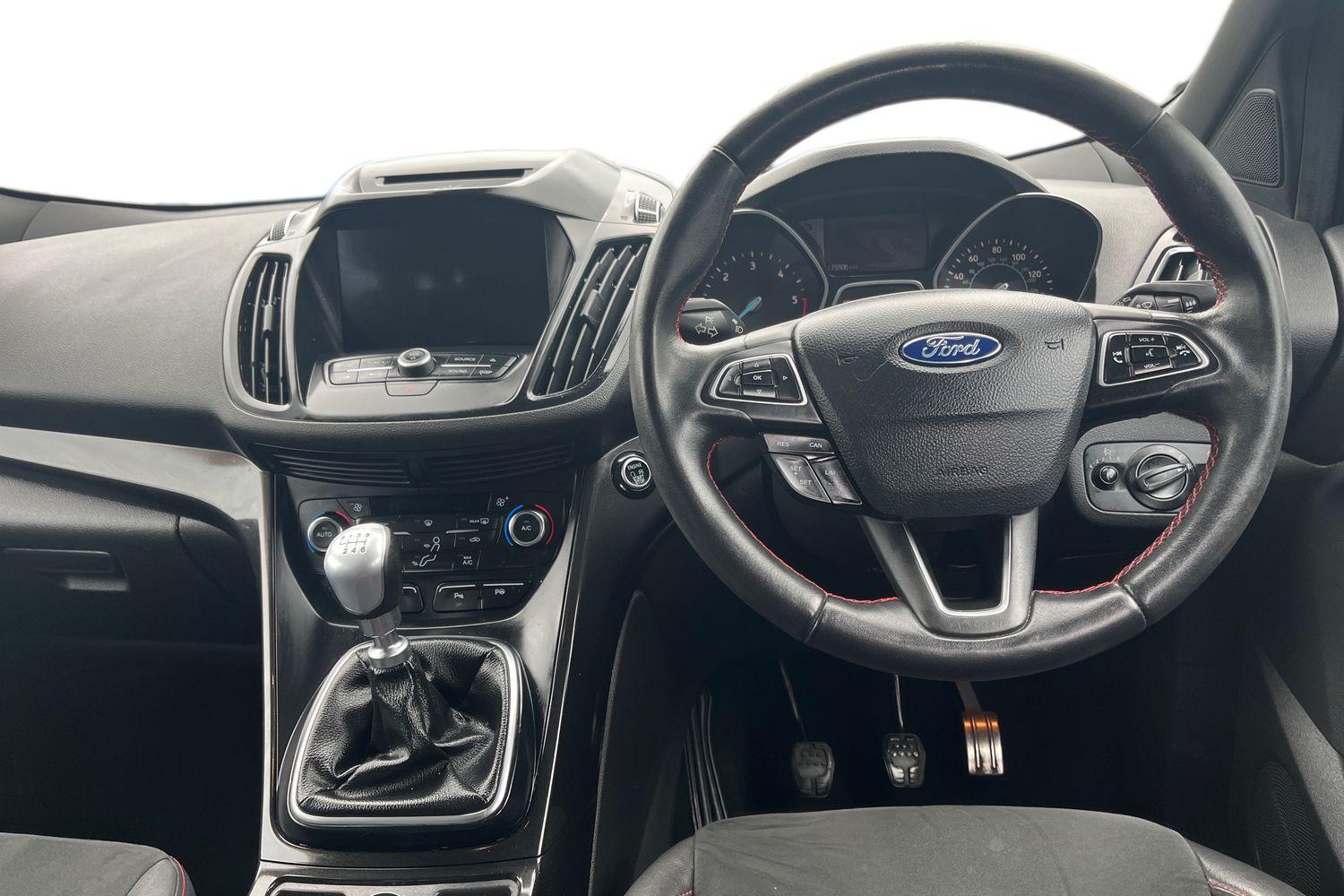 Ford KUGA Photo 9