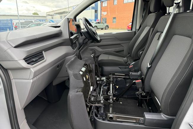 VOLKSWAGEN Transporter Photo 46