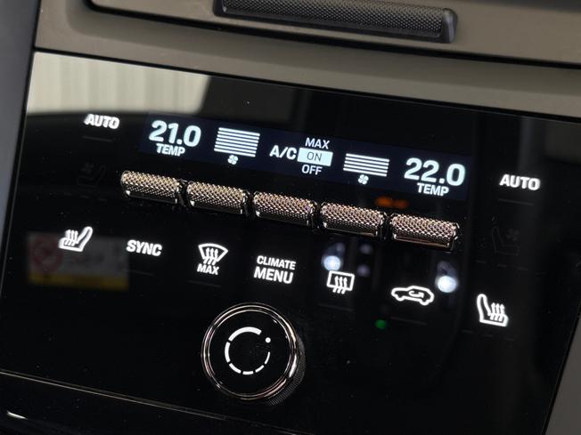 PORSCHE Macan Photo 40