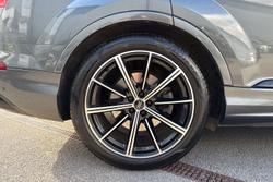 AUDI Q7 Photo 5
