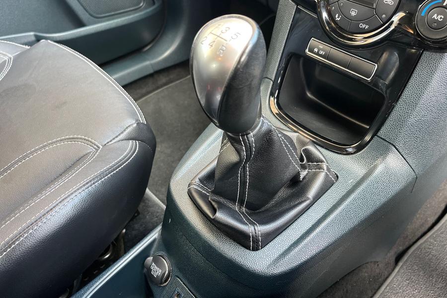 FORD FIESTA Photo autoimg-a6e68408e08bc95d89e9519e68d91339c0979225.jpg