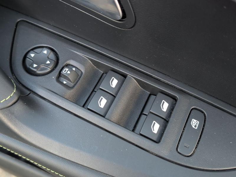 Used Peugeot 2008 KJ25AWO 24