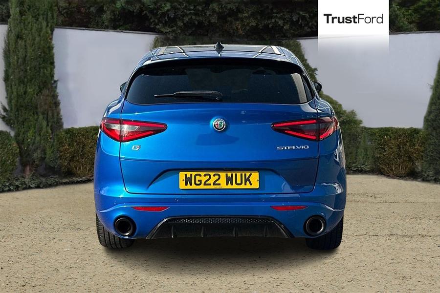 Alfa Romeo STELVIO Photo autoimg-a6ed2c90db215d73416c17d0d396288f50200db1.jpg