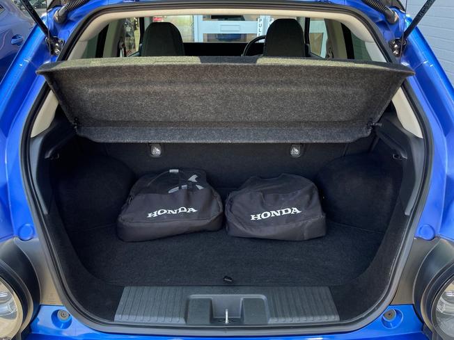 HONDA Honda E Photo 12