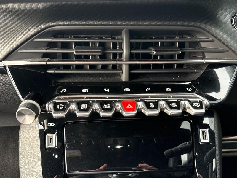 Used Peugeot 208 NU22EOR 48