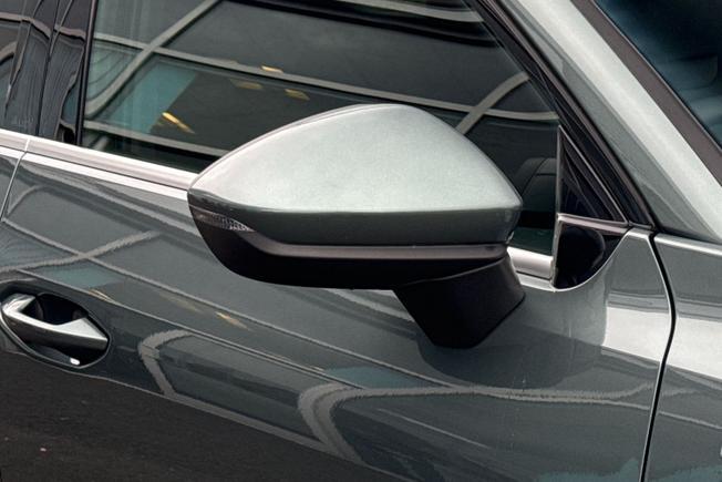 Audi Q3 Photo 20
