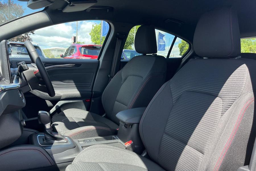 Ford Focus Photo autoimg-a6fc4b89a5c388a07361a40a77c5fde62ca98ac3.jpg