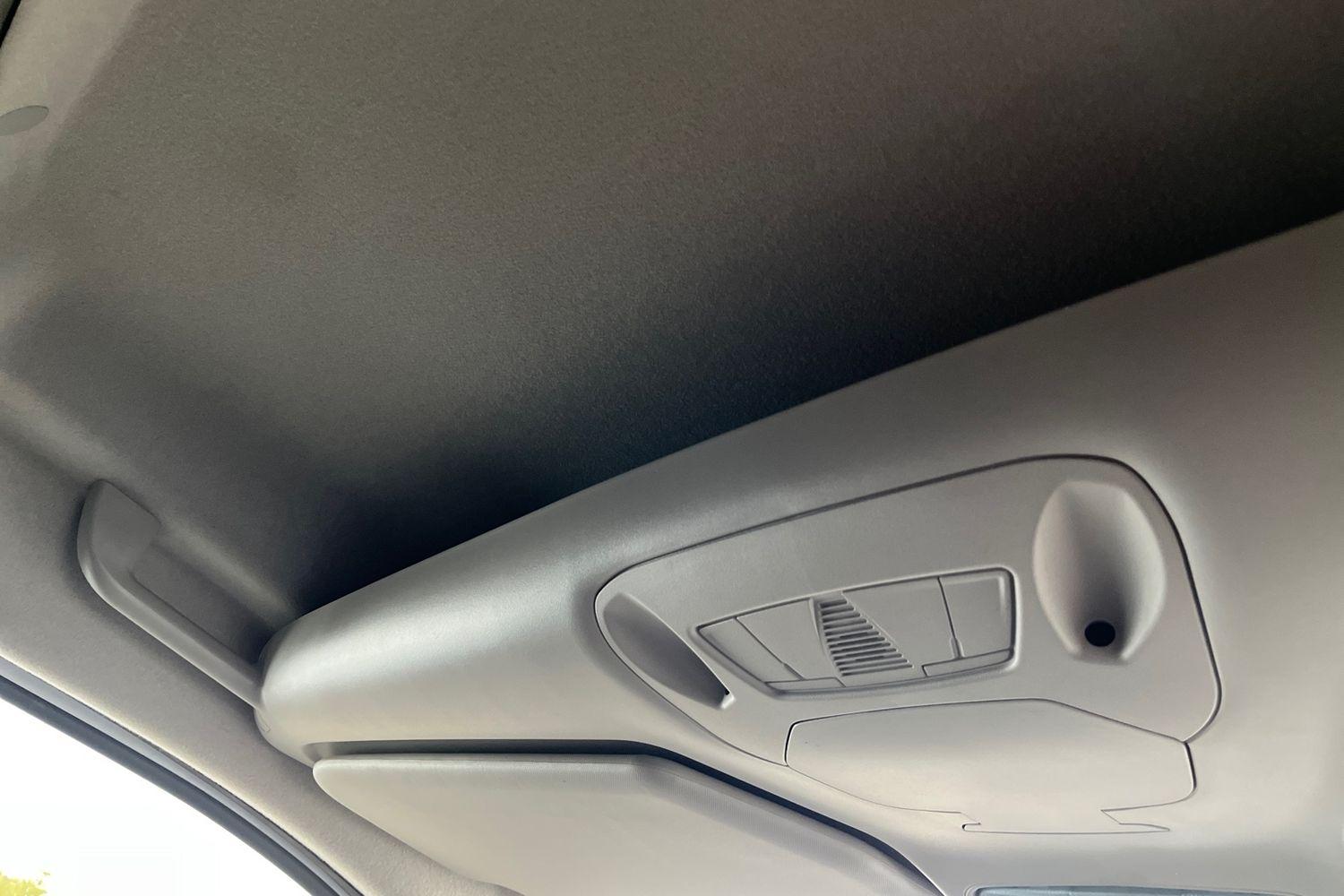 Ford TRANSIT CONNECT Photo 31