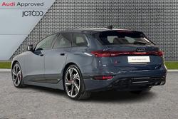 AUDI S6 E-Tron Avant Photo 3