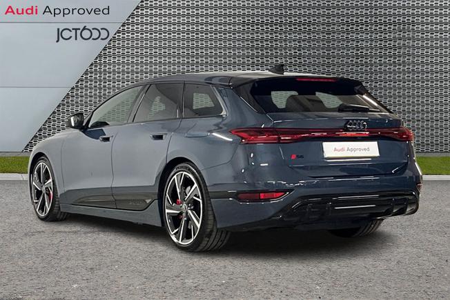 AUDI S6 E-Tron Avant Photo 3