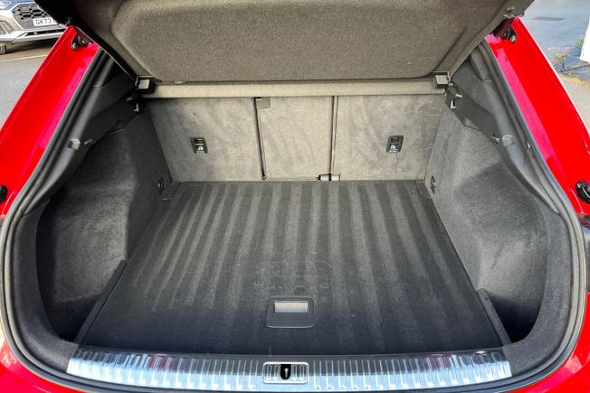 AUDI Q3 Photo 13