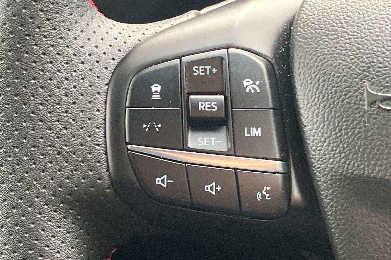 Ford KUGA Photo 23
