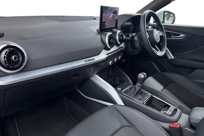 AUDI Q2 Photo 2