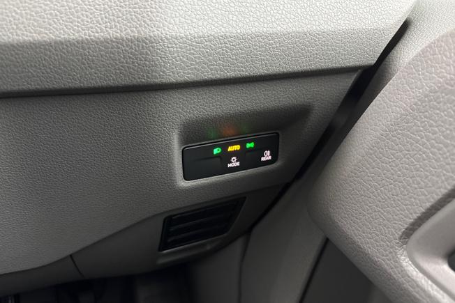 VOLKSWAGEN Crafter Photo 26