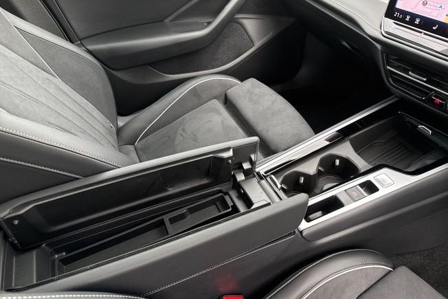 VOLKSWAGEN Passat Photo 31