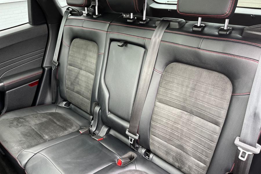 Ford KUGA Photo autoimg-a70a9b2cac208aab39a8f54b04c54854c39b2da6.jpg