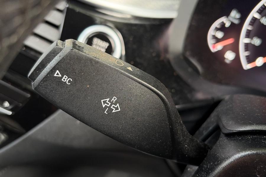 BMW 5 SERIES Photo autoimg-a70f8100780a3787724d4838f4d35da784d9d520.jpg