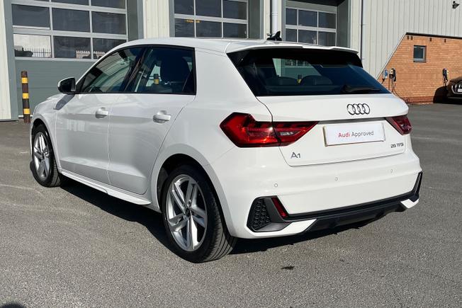 Audi A1 Photo 28
