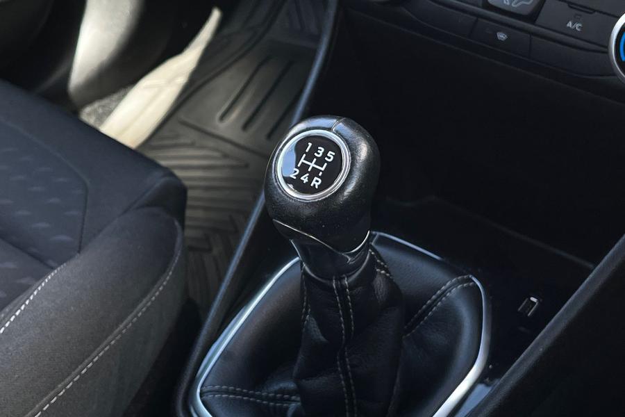 Ford FIESTA Photo autoimg-a711cd119bb7b6f8061586450f7262293e7ed8a5.jpg
